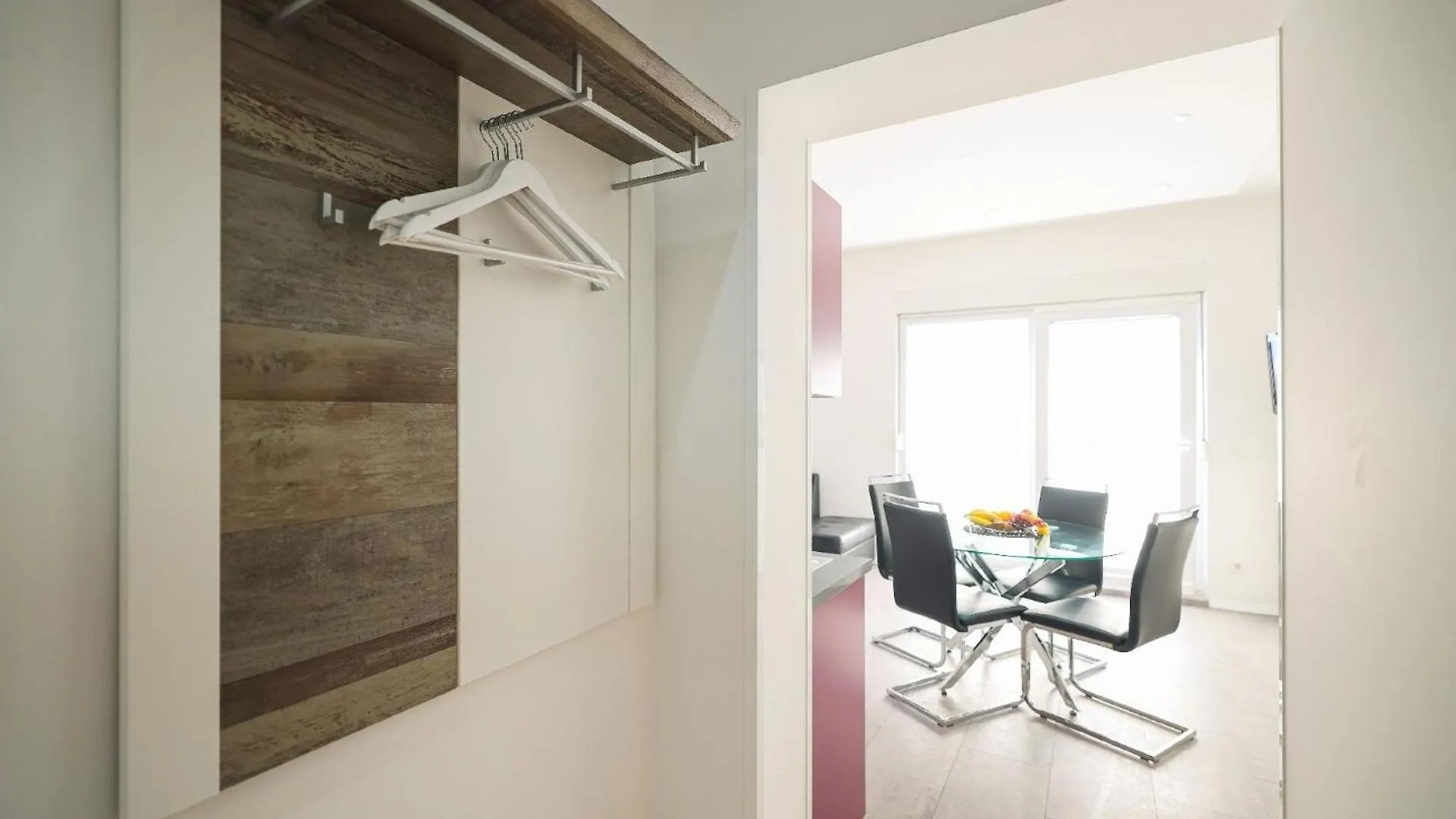 Apartment In Sukosan Mit Balkon, Nahe Am Strand