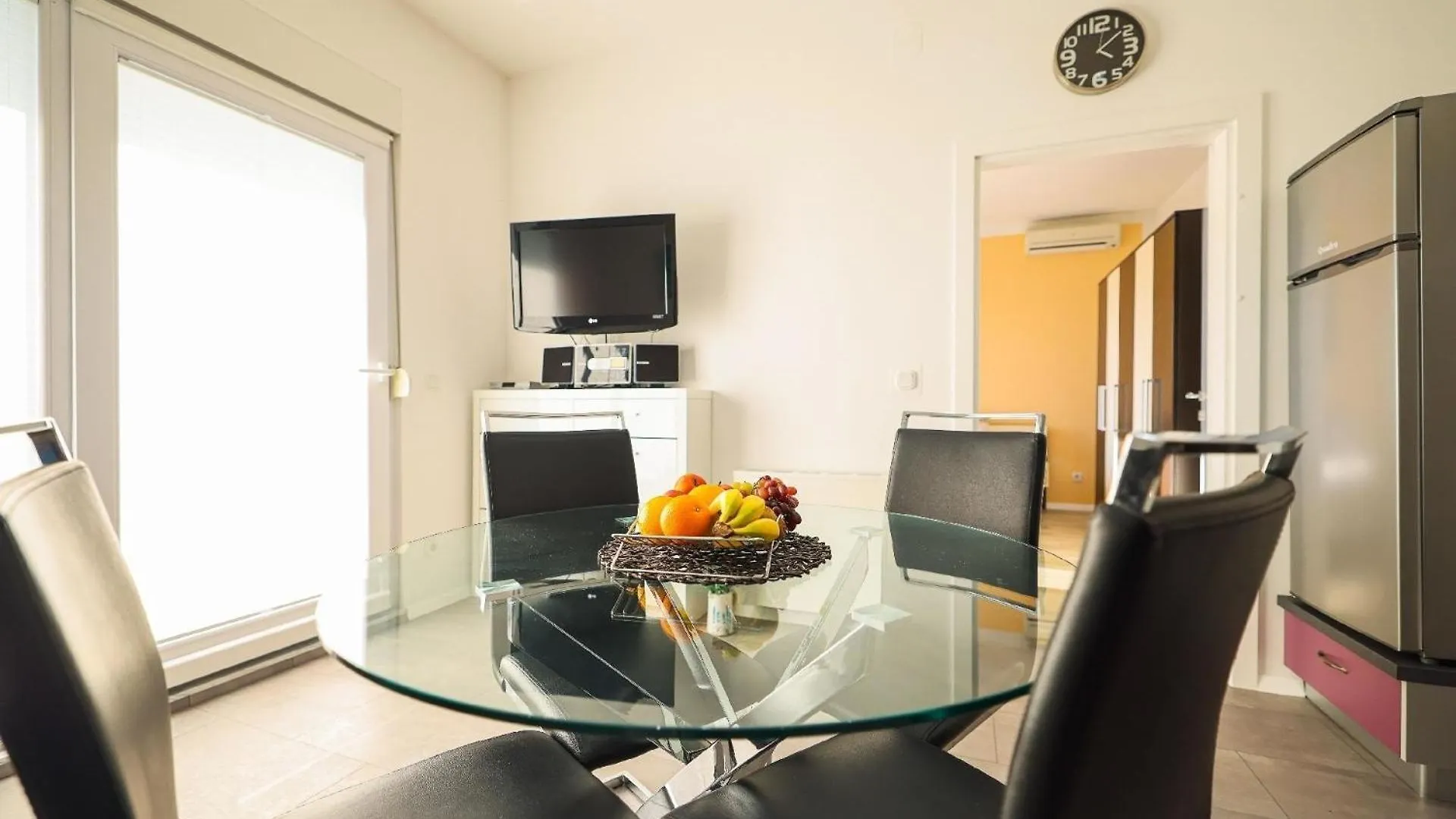 Apartment In Sukosan Mit Balkon, Nahe Am Strand 0*,