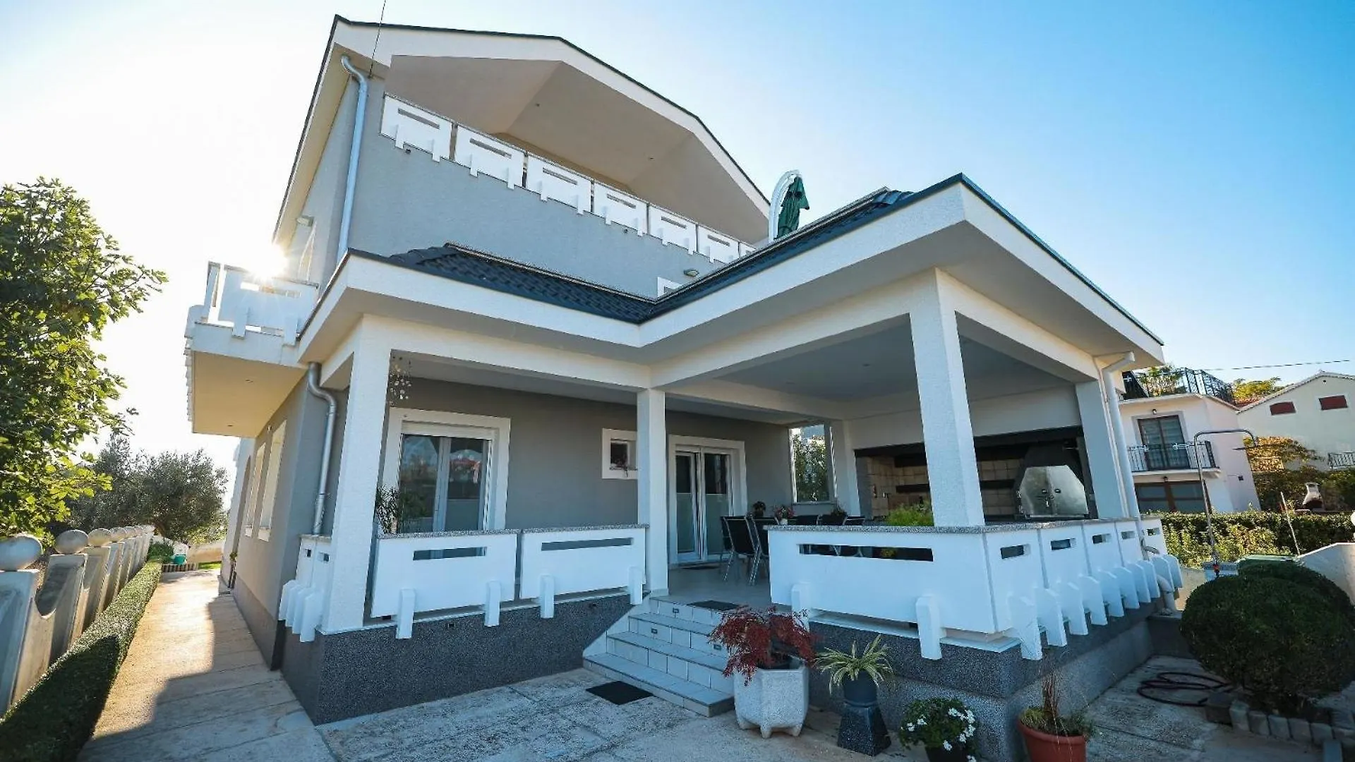 Apartment In Sukosan Mit Balkon, Nahe Am Strand