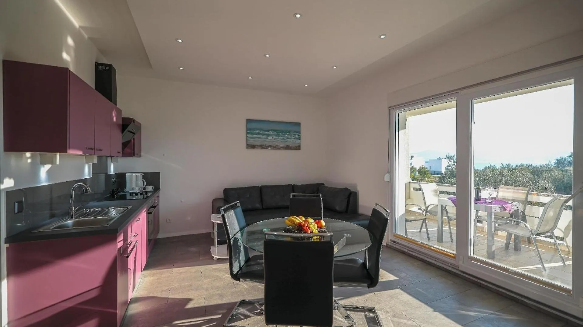 Apartment In Sukosan Mit Balkon, Nahe Am Strand