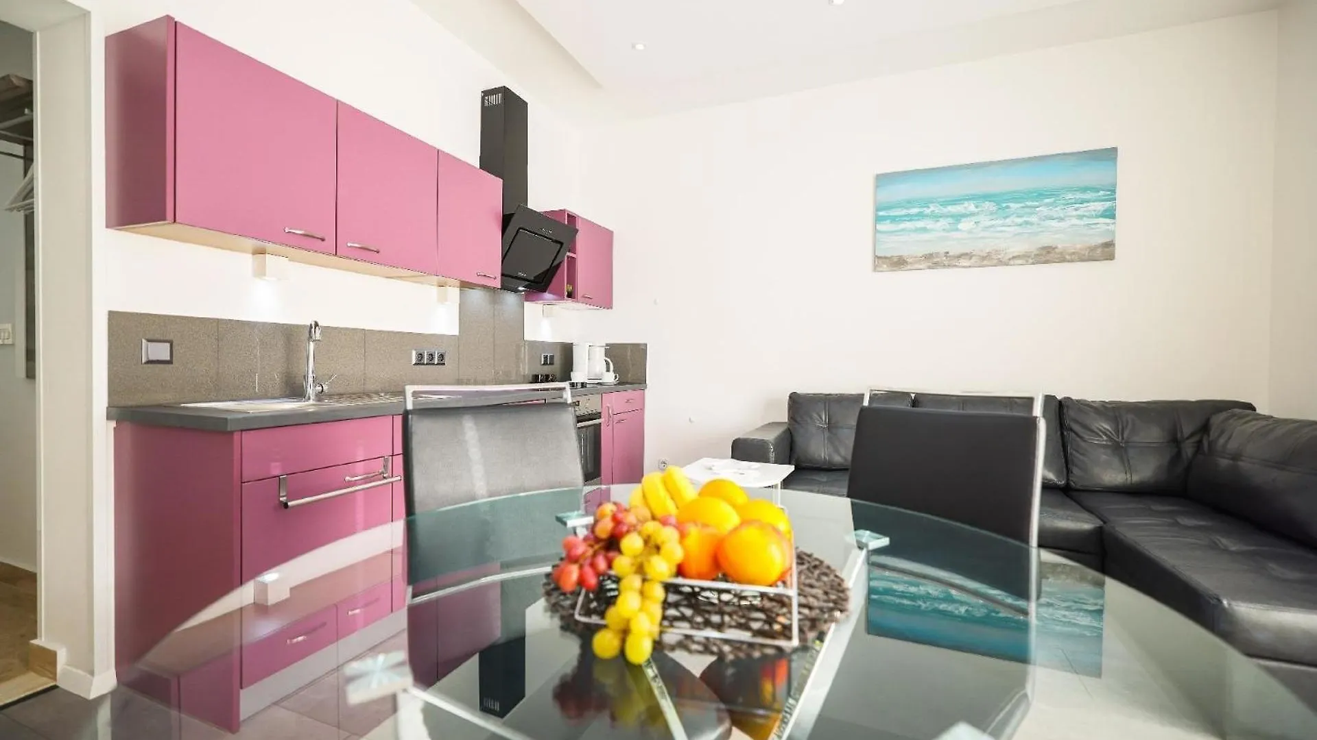Apartment In Sukosan Mit Balkon, Nahe Am Strand