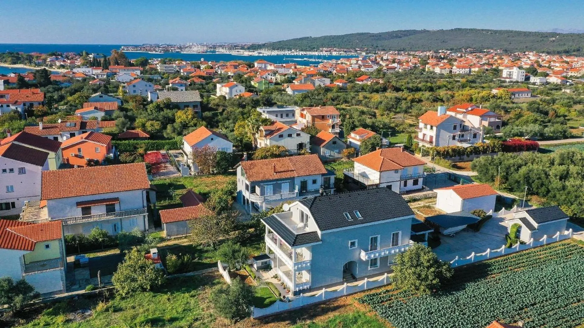 Apartment In Sukosan Mit Balkon, Nahe Am Strand Croatia